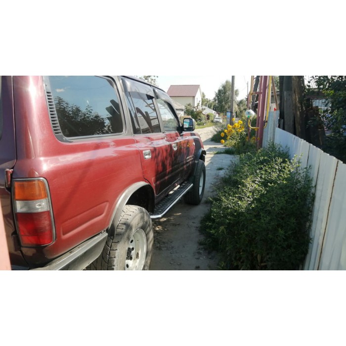 Пороги с площадкой чёрный алюминиевый лист для Toyota Land Cruiser 80 1989-1998