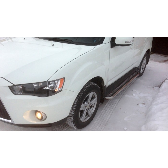 Пороги с площадкой алюминиевый лист для Mitsubishi Outlander XL 2010-2012