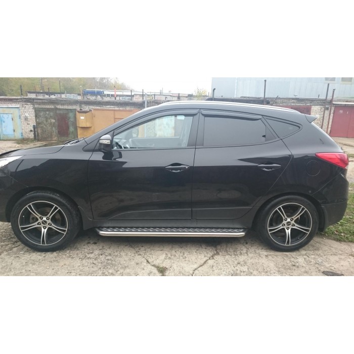 Пороги с площадкой алюминиевый лист для Hyundai ix35 2010-2015