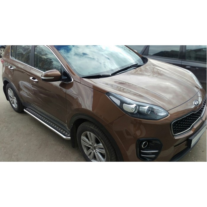 Пороги с площадкой чёрный алюминиевый лист для Kia Sportage 2018-2022