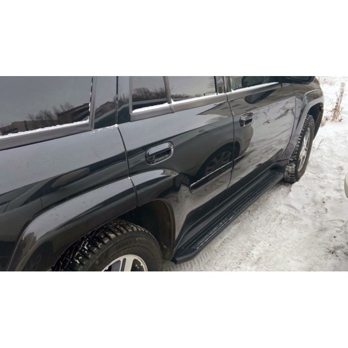 Пороги алюминиевые чёрные для Chevrolet TrailBlazer 2001-2011