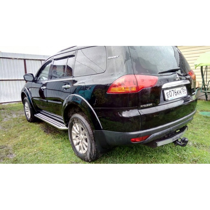 Пороги с площадкой алюминиевый лист для Mitsubishi Pajero Sport 2008-2016
