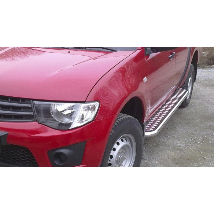 Пороги с площадкой алюминиевый лист для Mitsubishi L200 2014-2015