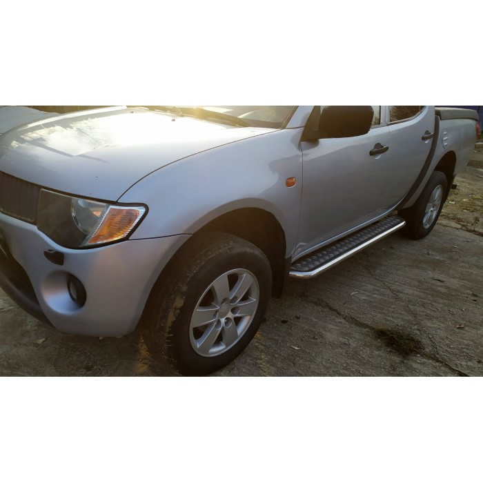 Пороги с площадкой алюминиевый лист для Mitsubishi L200 2006-2014