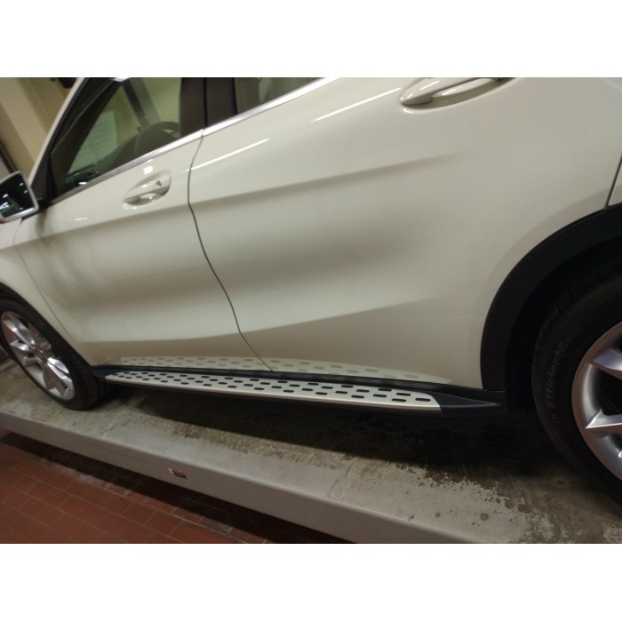 Пороги алюминиевые ОЕМ для Mercedes GLA X156 2014-2020 артикул oem-1141