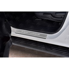 Накладки на пороги Russtal шлифованные с надписью для Toyota Fortuner 2017-2023