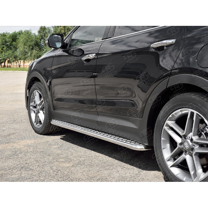 Пороги с площадкой алюминиевый лист 42 мм вариант 1 для Hyundai Santa Fe Grand 2016-2022 артикул HSFL-0027361