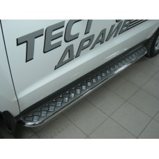 Пороги с площадкой алюминиевый лист 42 мм для Hyundai Santa Fe 2010-2012