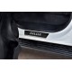 Накладки на пороги, карбон с логотипом для Toyota Hilux/ Hilux Black Onyx 2015-2023 артикул TOHIL15-06