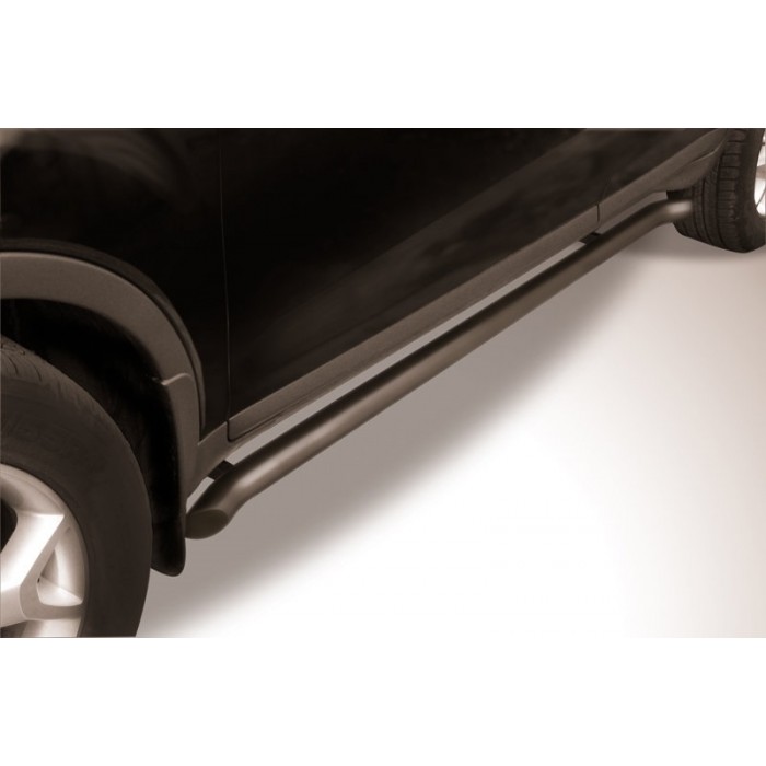 Пороги труба 57 мм с гибами чёрная для Ford Kuga 2008-2013 артикул FKG009B