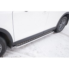 Пороги труба с накладками 76 мм серебристая для Mazda CX-5 2017-2023