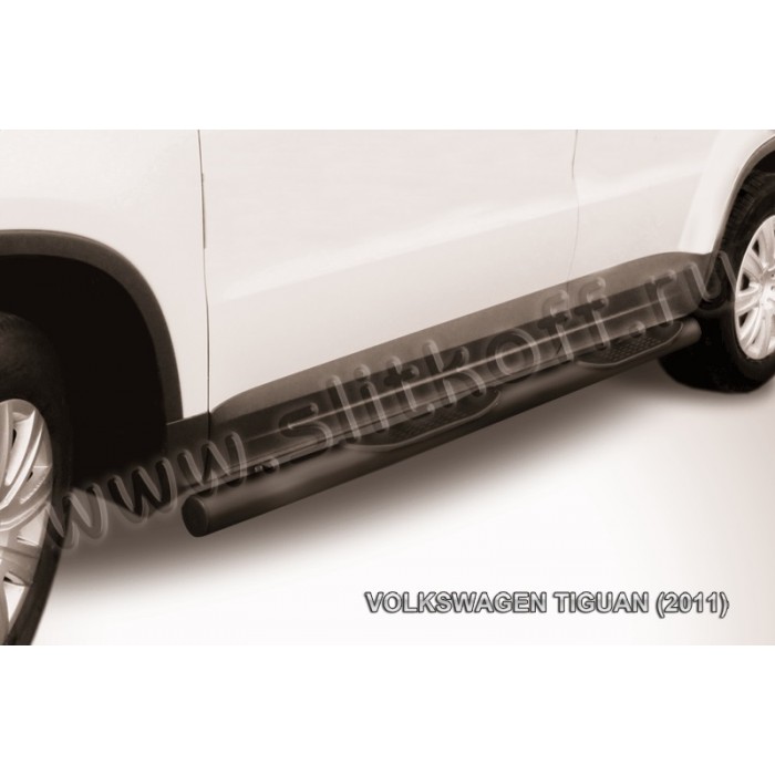 Пороги труба с накладками 76 мм чёрная для Volkswagen Tiguan 2011-2016 артикул VWTIG005B