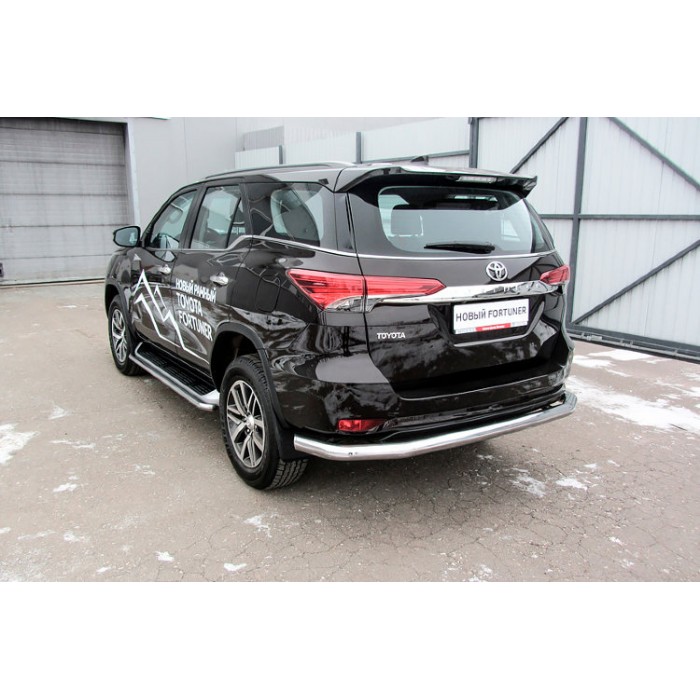 Защита заднего бампера 76 мм длинная Black Edition для Toyota Fortuner 2017-2024