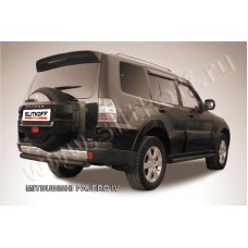 Защита заднего бампера 76 мм короткая чёрная для Mitsubishi Pajero 4 2006-2023