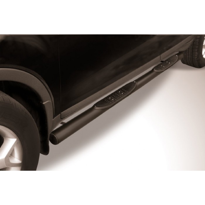 Пороги труба с накладками 76 мм чёрная для Ford Kuga 2008-2013 артикул FKG007B