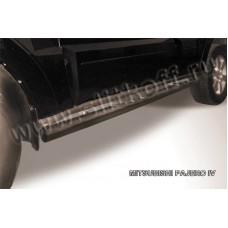 Пороги труба с накладками 76 мм чёрная для Mitsubishi Pajero 4 2006-2022