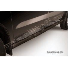 Пороги труба с накладками 76 мм чёрная для Toyota Hilux 2005-2011