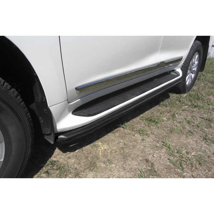 Защита штатных порогов 57 мм чёрная для Toyota Land Cruiser 200 2015-2023 артикул TLC215006B