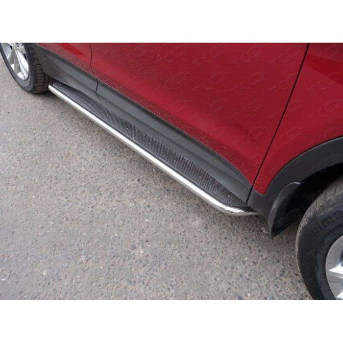 Пороги с площадкой нержавеющий лист 42 мм для Hyundai Santa Fe 2015-2018 артикул HYUNSF4WD15-16