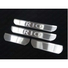 Накладки на пороги зеркальный лист надпись RIO для Kia Rio 2015-2017