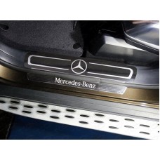 Накладки на пластиковые пороги лист зеркальный логотип Mercedes для Mercedes GLE 2015-2018