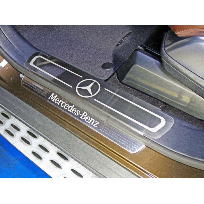 Накладки на пластиковые пороги лист шлифованный лого Mercedes для Mercedes-Benz GL 350 X166 2012-2016 артикул MERGL50014-03