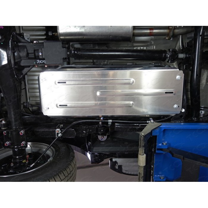 Защита бака ТСС алюминий 4 мм для Mitsubishi L200/Fiat Fullback 2015-2019 артикул ZKTCC00155