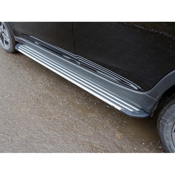 Пороги алюминиевые Slim Line Silver для Subaru XV 2017-2023 артикул SUBXV17-16S