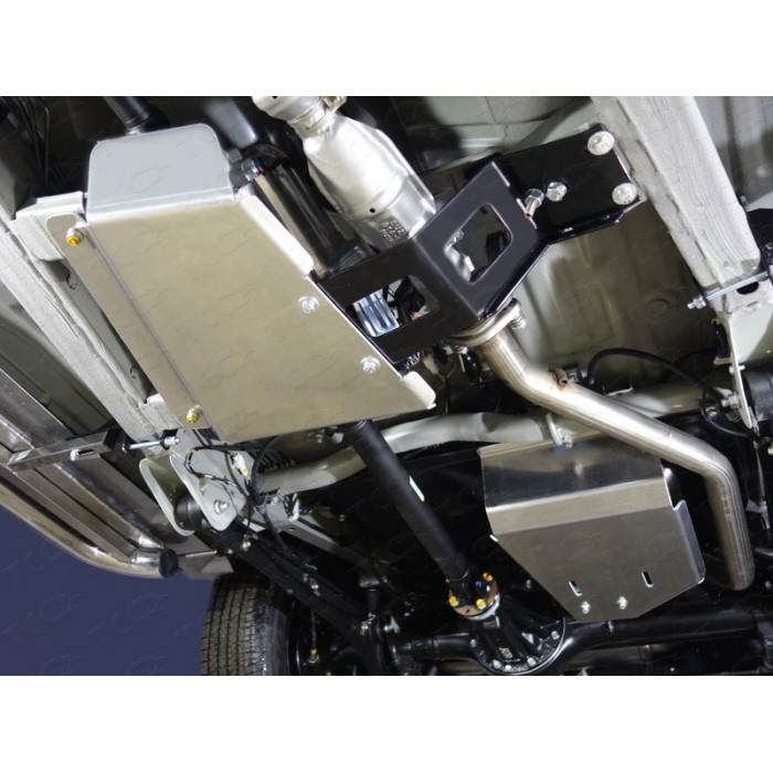 Защиты комплект алюминий 4 мм бака и рк для Suzuki Jimny 2012-2018 артикул ZKTCC00318K