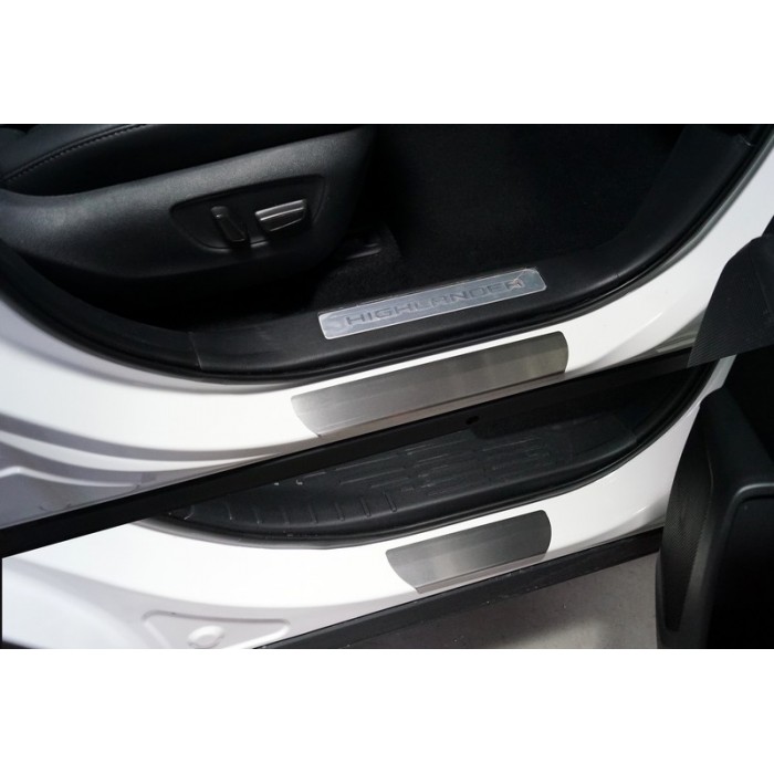 Накладки на пороги лист шлифованный 4 шт для Toyota Highlander 2020-2023 артикул TOYHIGHL20-02