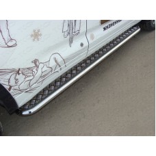 Пороги с площадкой алюминиевый лист 42 мм для Toyota Highlander 2014-2016
