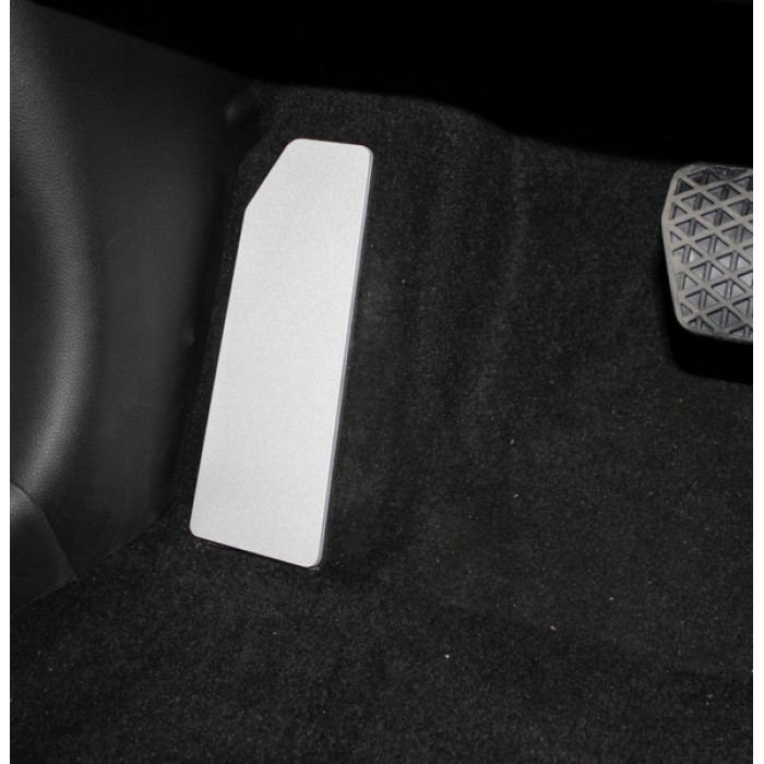 Накладка площадки левой ноги лист алюминий 4 мм для Chery Tiggo 7 Pro 2020-2023 артикул CHERTIG7P20-01
