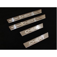 Накладки на пороги лист зеркальный надпись Chery 4 шт для Chery Tiggo 8 2020-2023