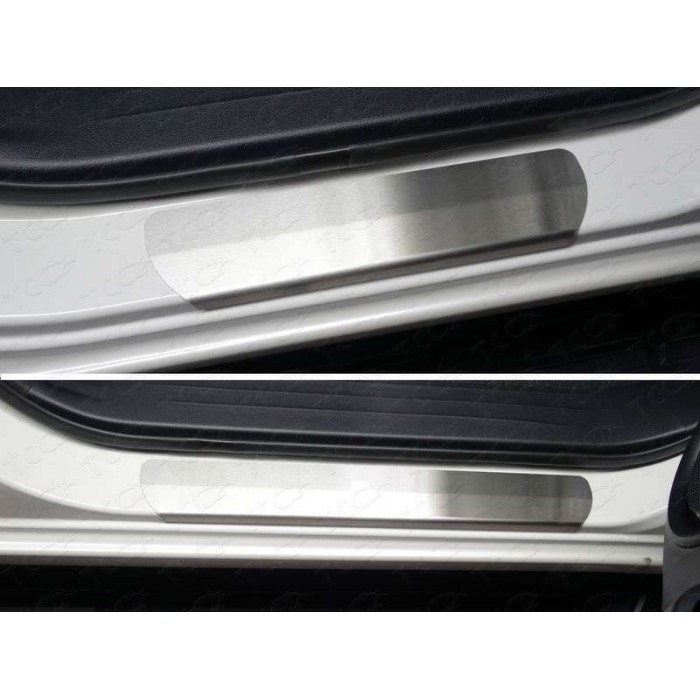 Накладки на пороги шлифованный лист для Toyota Hilux/Hilux Black Onyx 2015-2023 артикул TOYHILUX15-31