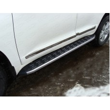 Пороги алюминиевые ТСС с накладкой серебристые для Toyota Land Cruiser 200 2015-2022