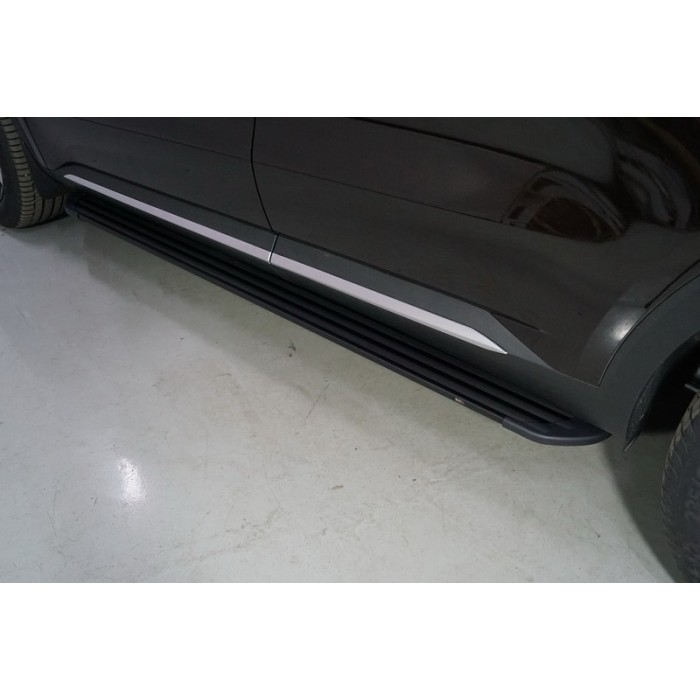 Пороги алюминиевые Slim Line Black для Kia Sorento 2020-2023 артикул KIASOR20-16B