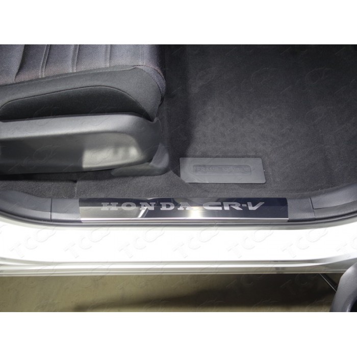 Накладки на пластиковые пороги лист зеркальный надпись Honda CR-V 4 шт для Honda CR-V 2017-2023 артикул HONCRV17-03