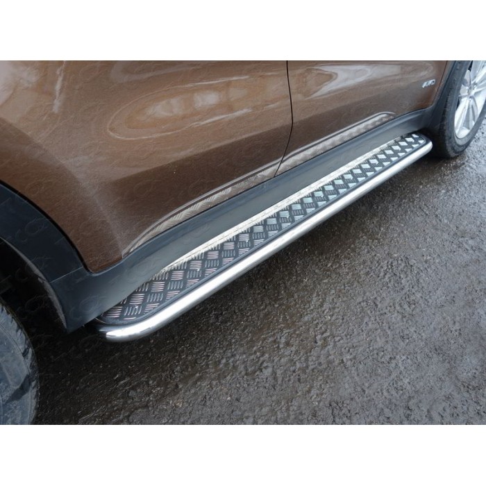 Пороги с площадкой алюминиевый лист 42 мм для Kia Sportage 2019-2022 артикул KIASPORT18-30
