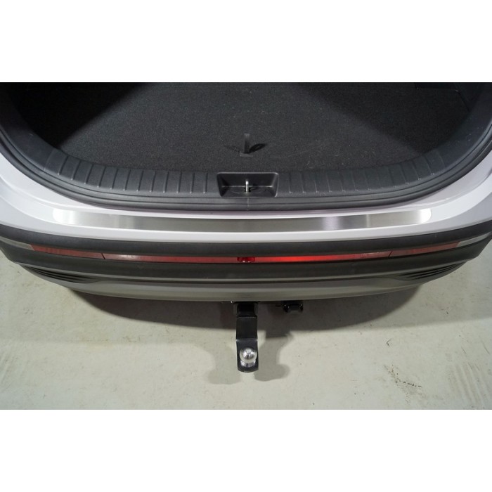 Накладка на задний бампер шлифованная для Hyundai Santa Fe 2021-2023