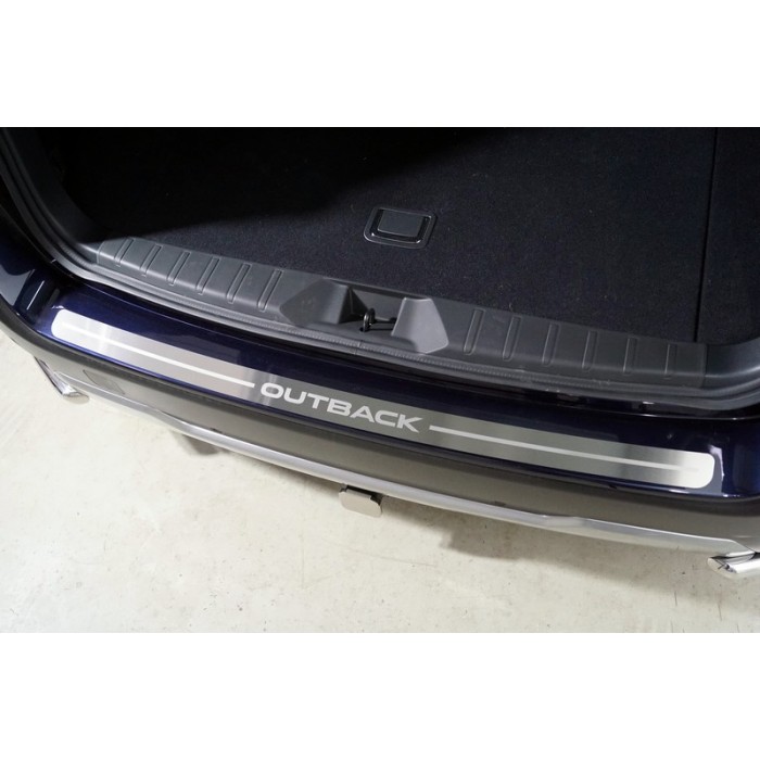 Накладка на задний бампер шлифованная с логотипом для Subaru Outback 2021-2023