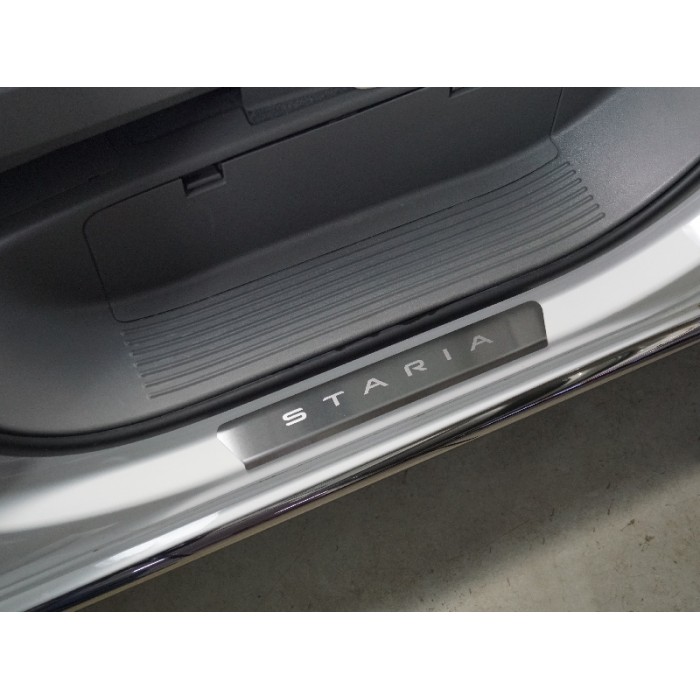 Накладки на передние пороги шлифованные с логотипом 4 шт для Hyundai Staria 2021-2023