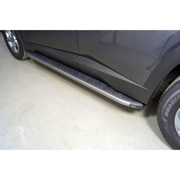 Пороги алюминиевые ТСС с накладкой серые 1820 мм для Hyundai Tucson 2021-2023