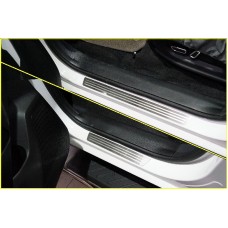Накладки на пороги шлифованные с полосой 4 шт на 4WD 2.0 для Changan Hunter Plus 2023-2024