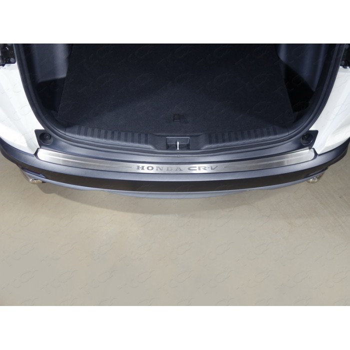 Накладка на задний бампер лист шлифованный надпись Honda CR-V для Honda CR-V 2017-2023 артикул HONCRV17-12