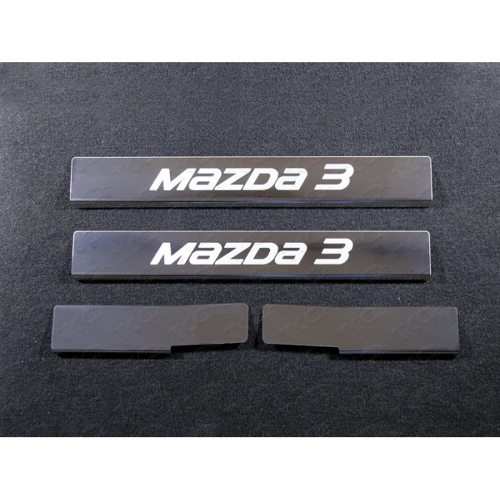 Накладки на пороги зеркальный лист надпись Mazda 3 для Mazda 3 2013-2018 артикул MAZ315-03