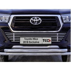 Решётка радиатора нижняя 12 мм для Toyota Hilux Exclusive 2018-2020