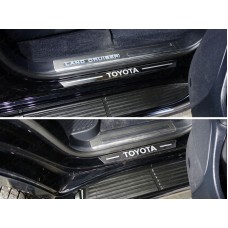 Накладки на пороги зеркальный лист надпись Toyota 4 штуки для Toyota Land Cruiser 200 Executive 2016-2021