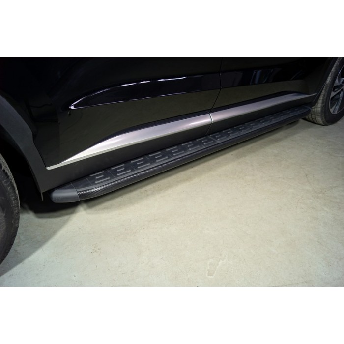 Пороги алюминиевые ТСС с накладкой чёрные для Hyundai Palisade 2020-2023 артикул HYUNPAL21-18BL