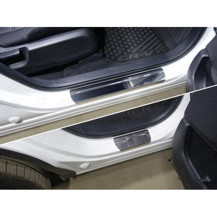 Накладки на пороги лист зеркальный 4 шт для Honda CR-V 2017-2023 артикул HONCRV17-05