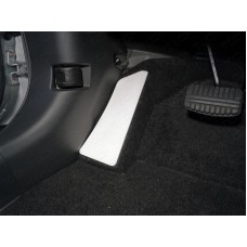 Накладка площадки левой ноги лист алюминий 4 мм для Mitsubishi Outlander 2018-2023